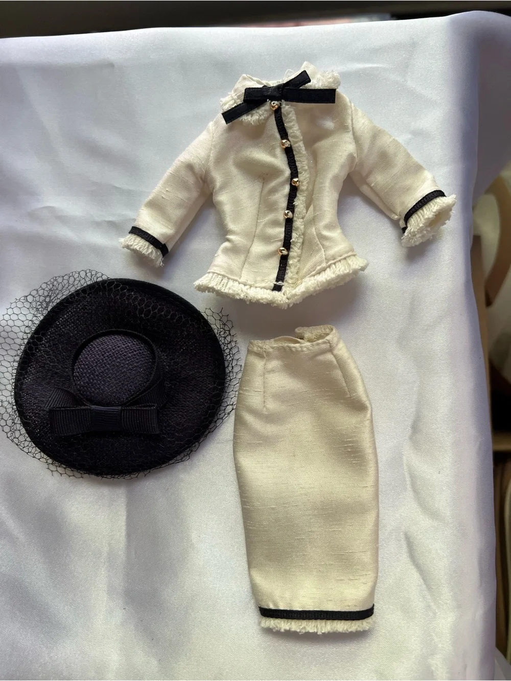 Barbie Silkstone Cream Pencil Skirt Set with Black Trim and Hat